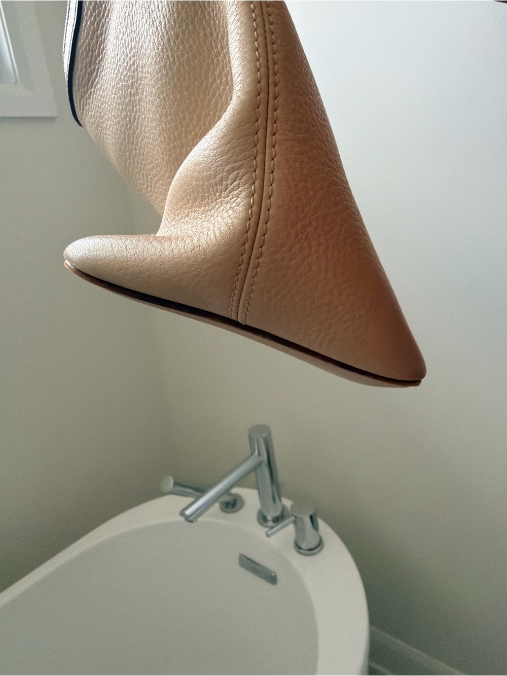 Dooney & Bourke Cream and Brown Hobo Bag - Picture 11 of 12